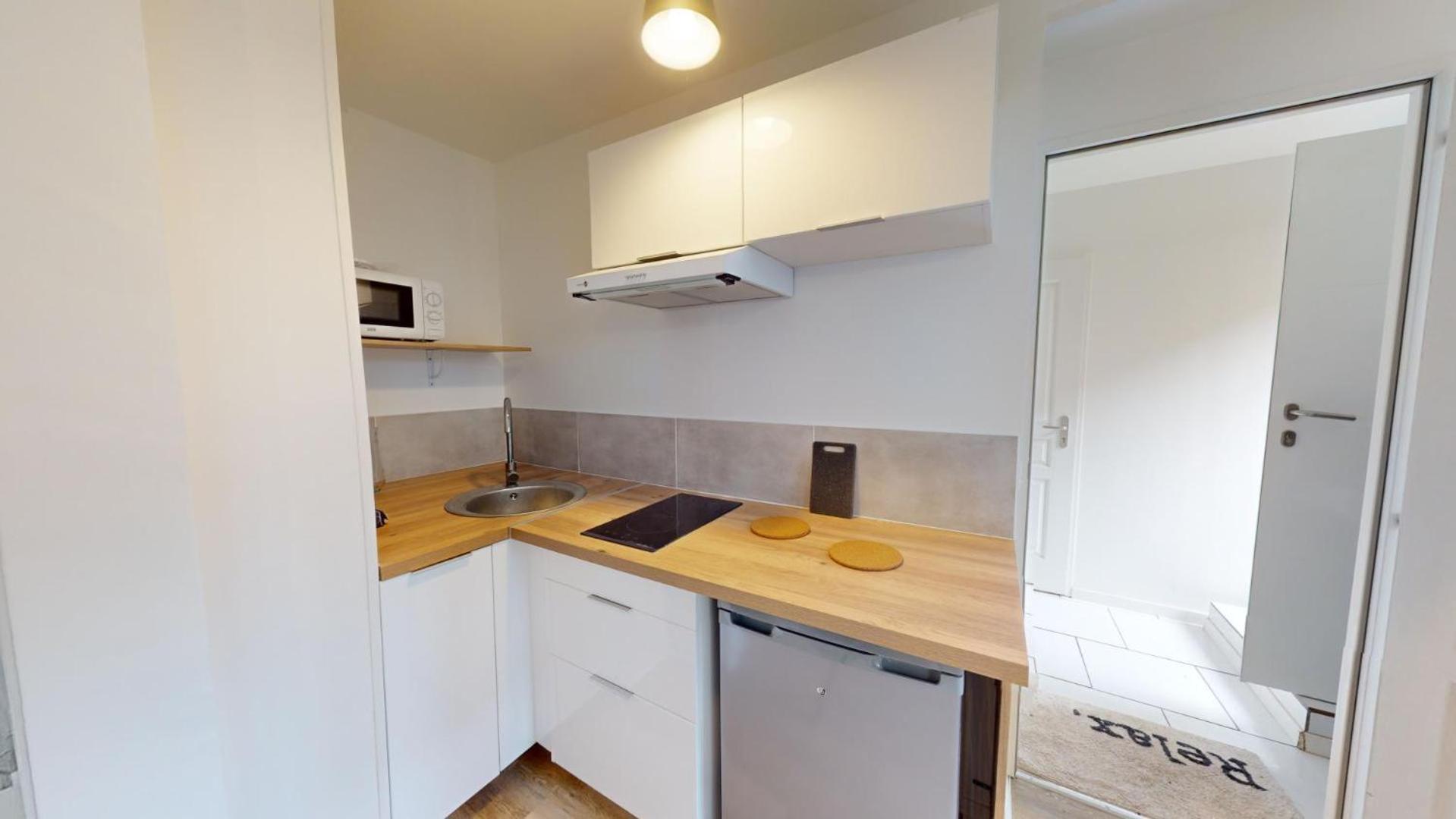 Immeuble Coty Jacuzzi Studios Et Chambres El Havre Exterior foto