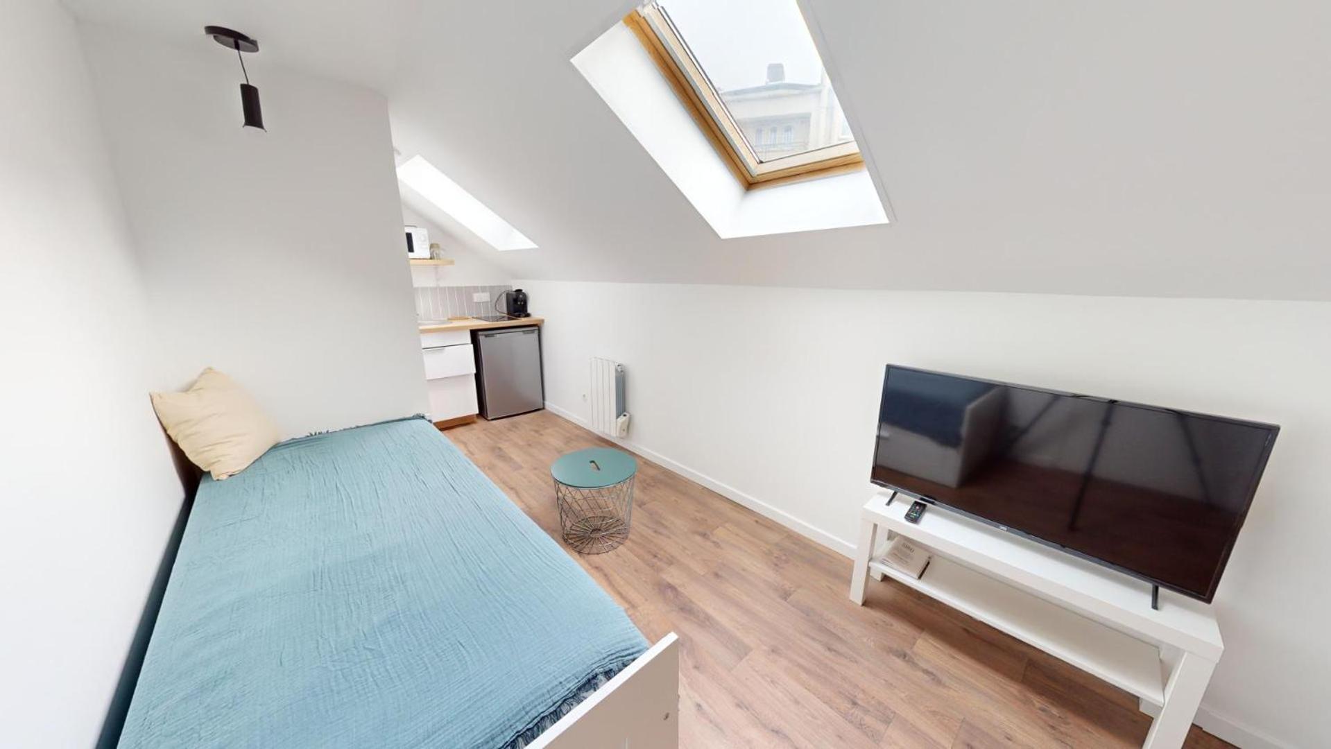 Immeuble Coty Jacuzzi Studios Et Chambres El Havre Exterior foto